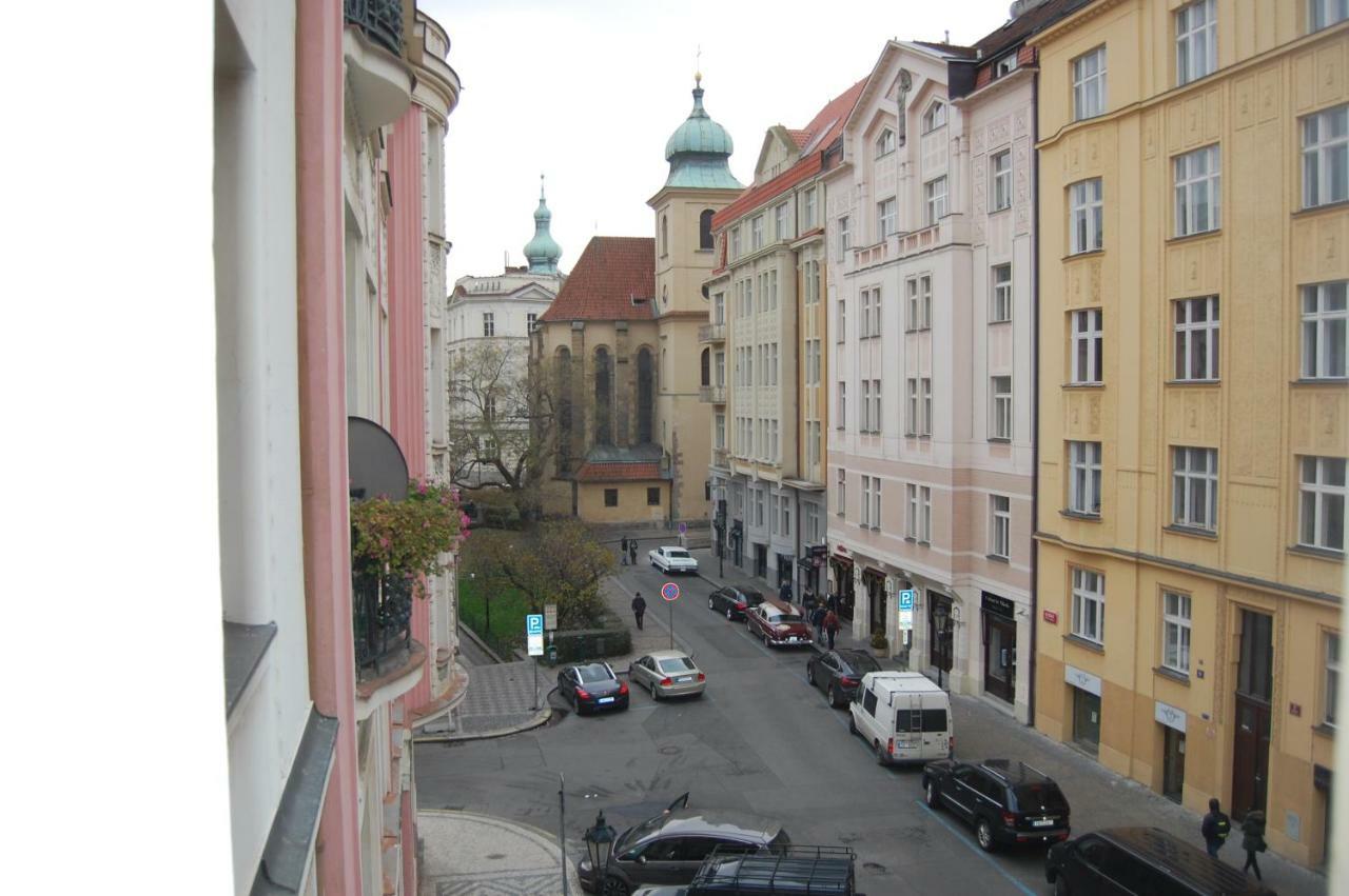 Apartment In The Heart Of Prague Exterior photo