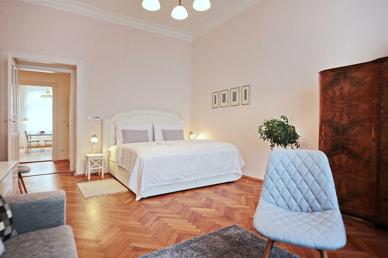 Apartment In The Heart Of Prague Exterior photo