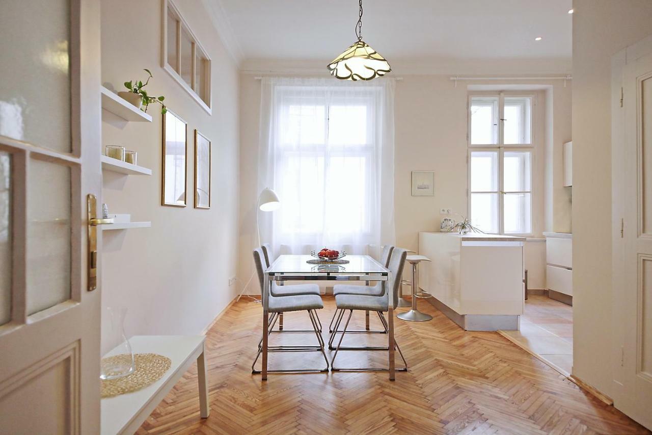 Apartment In The Heart Of Prague Exterior photo